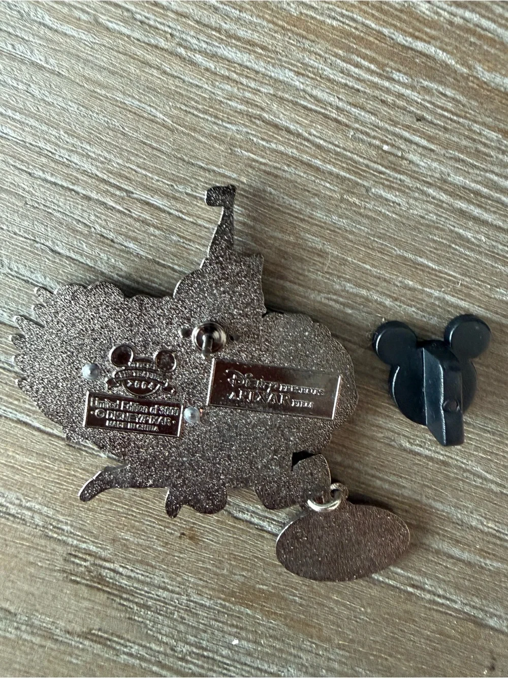 Disney LE 3000 Dash Incredibles Dangle Pin Limited Edition Disney/Pixar